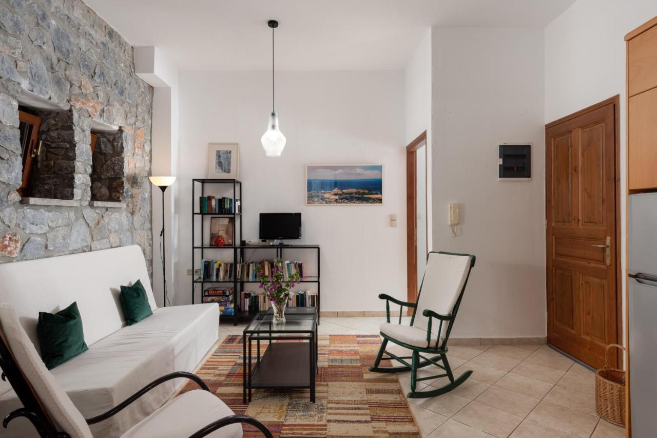 Aura Traditional Apartment Prines  Exterior photo